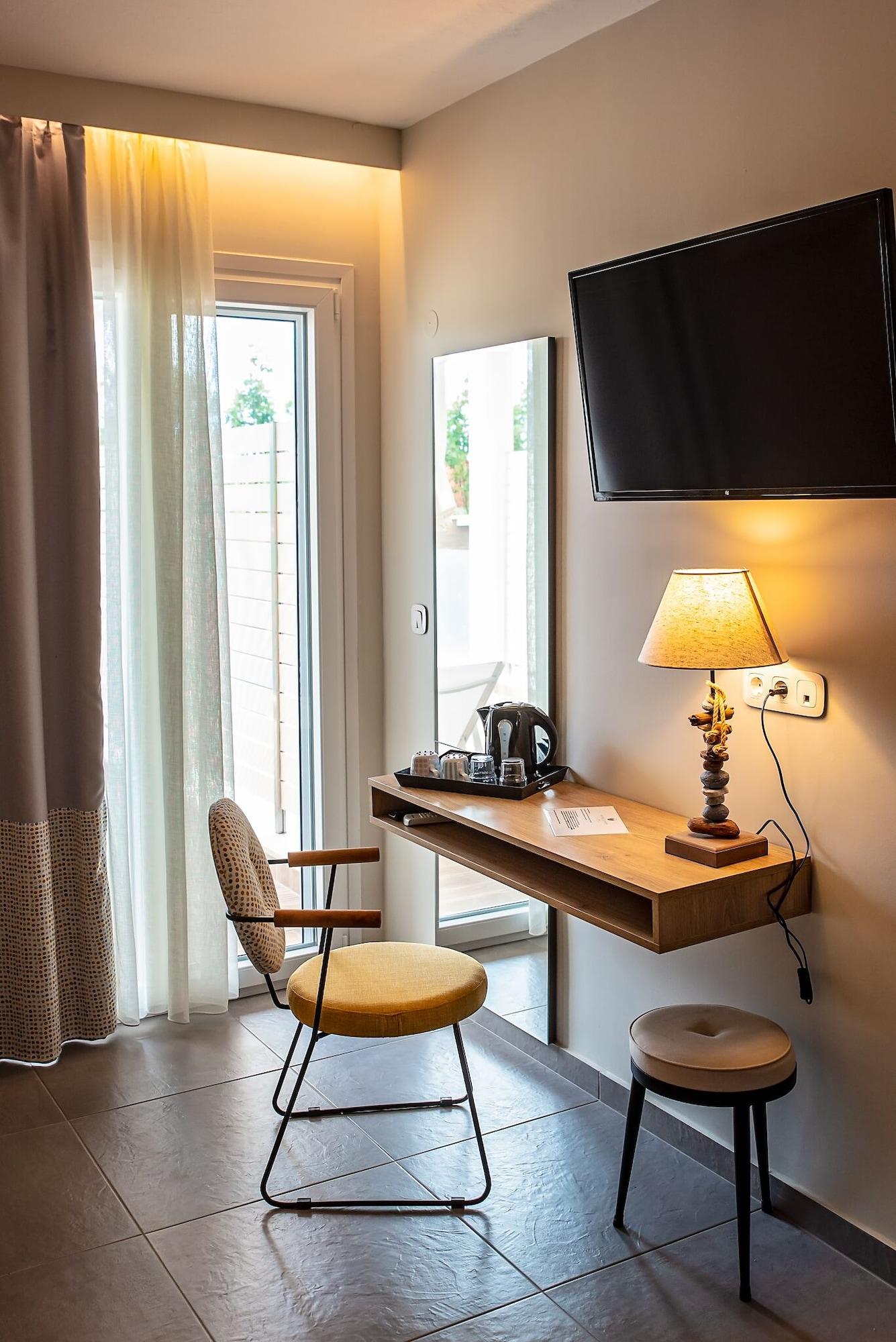 Mythic Summer Otel